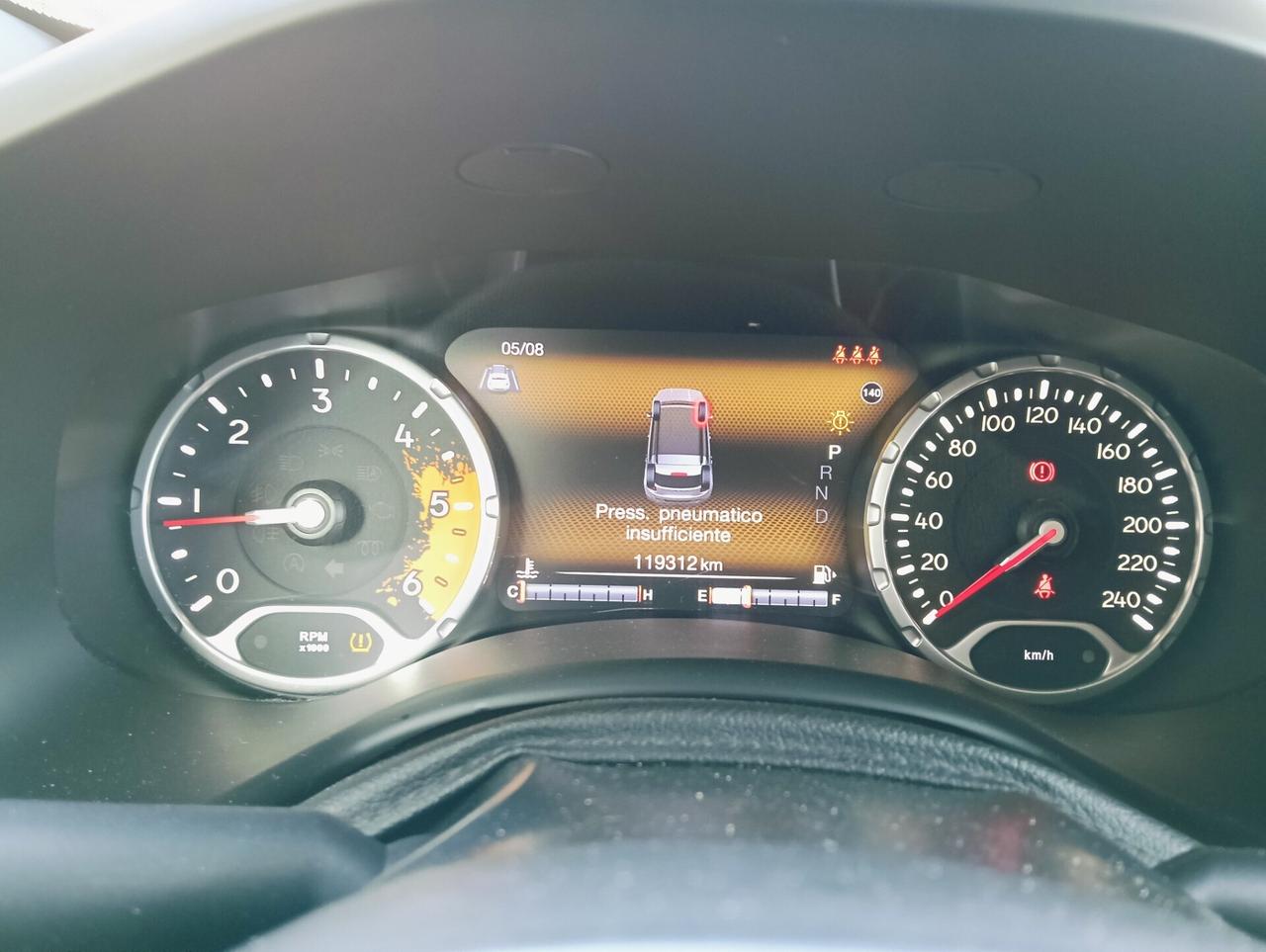 Jeep Renegade 1.6 Mjt DDCT 120 CV Business