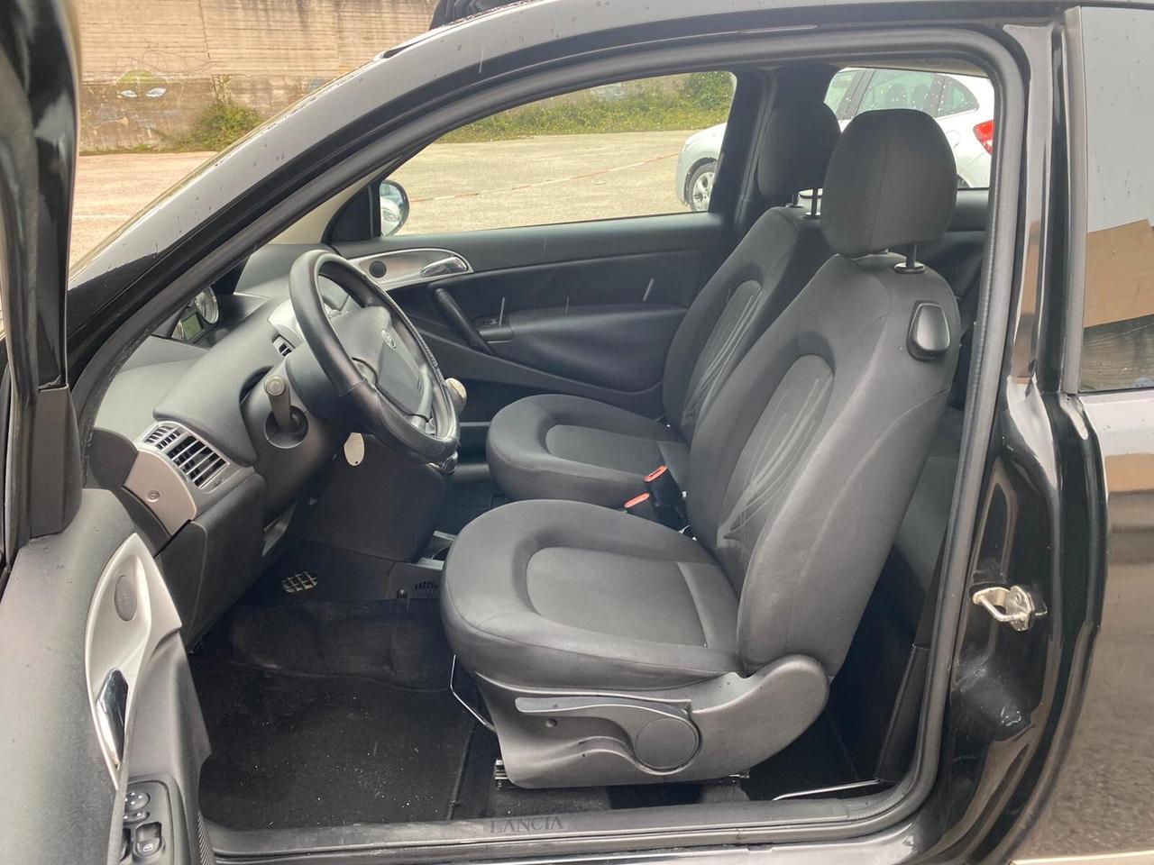Lancia Ypsilon 1.3 MJT 75 CV full opt restyling 2011