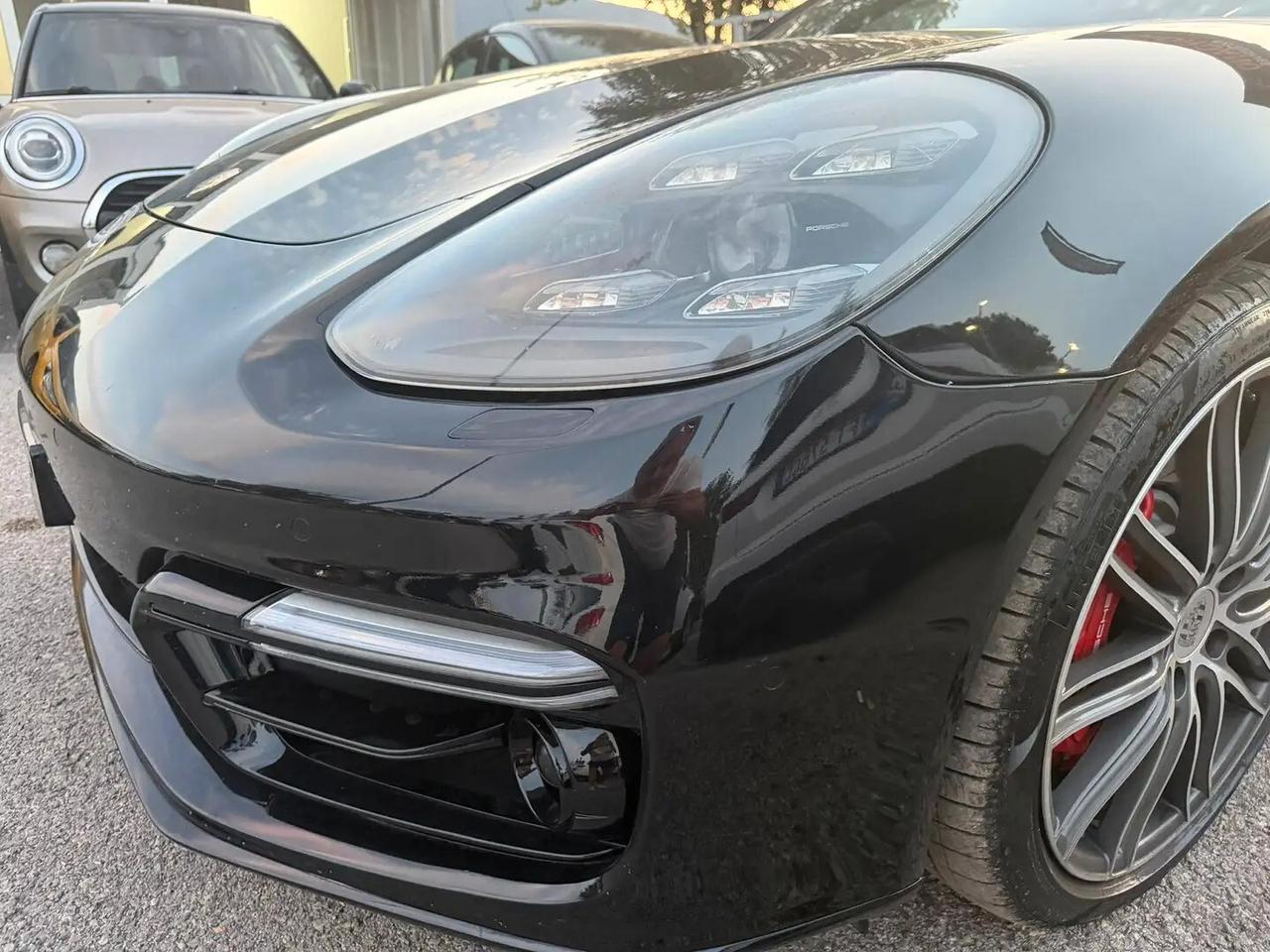 Porsche Panamera 4.0 Turbo Sport Turismo