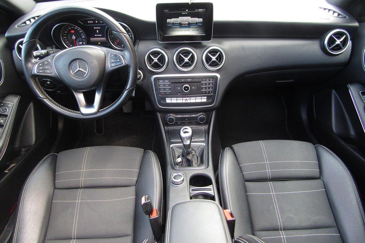 MERCEDES A 180 d Sport