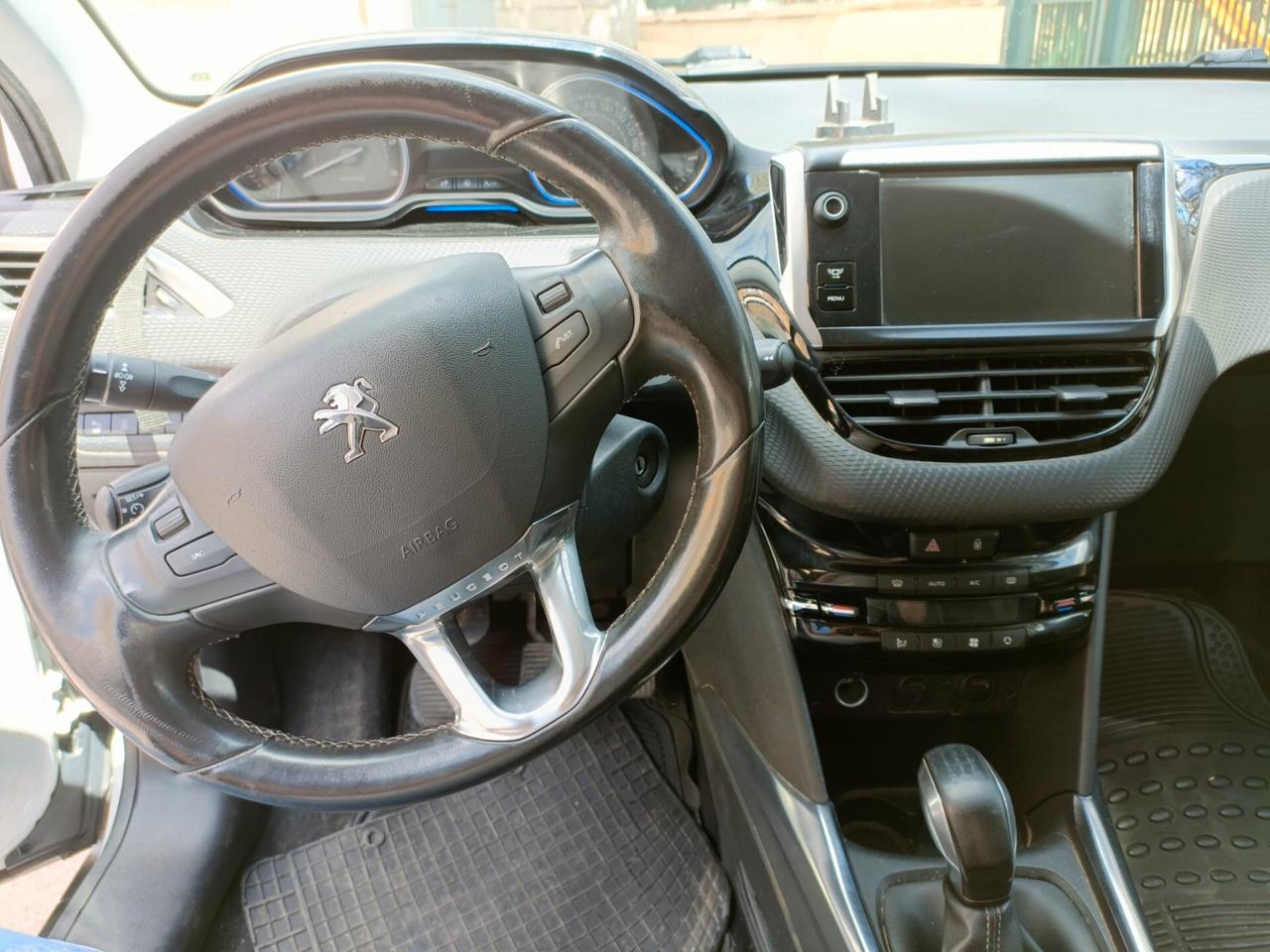 Peugeot 2008 1.6 e-HDi 92 CV Stop&Start Allure