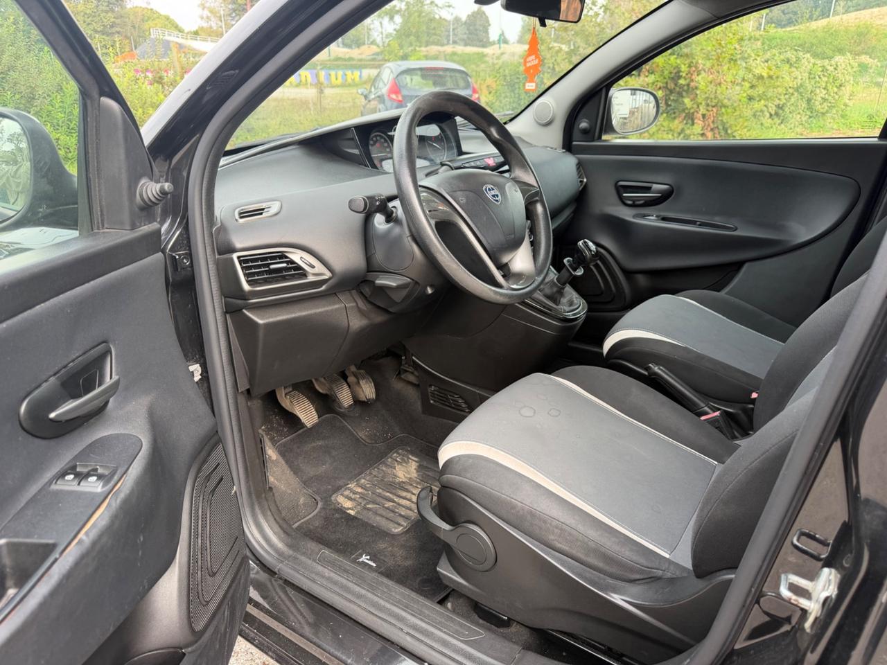 Lancia Ypsilon 1.2 69 CV 5 porte Elle