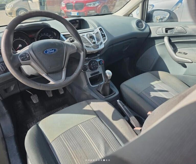 Ford Fiesta 1.4 5 porte Bz.- GPL Titanium