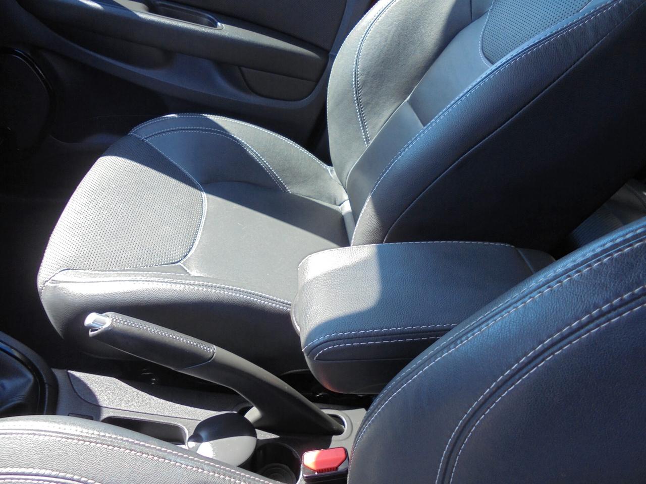 Renault Clio TCe 12V 75 CV 5 porte Moschino Life