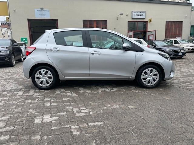 Toyota Yaris 1.5 Hybrid 5 porte Business