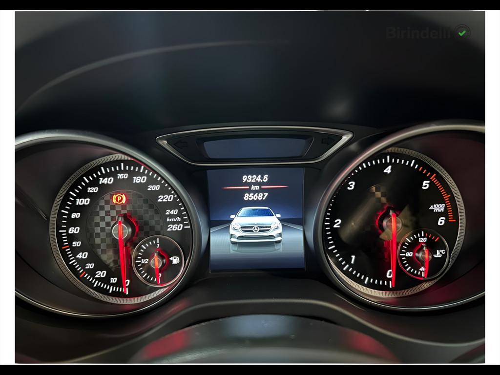 Mercedes-Benz Classe A (W176) - A 200 d Automatic 4Matic Premium