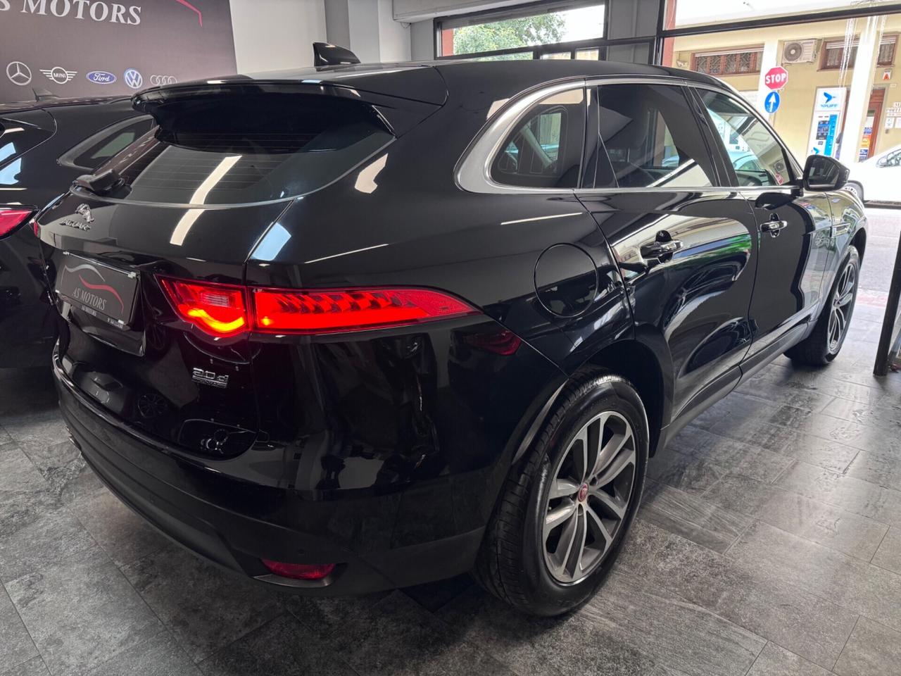 Jaguar F-Pace 2.0 D 180 CV AWD R-Sport Tetto Panoramico