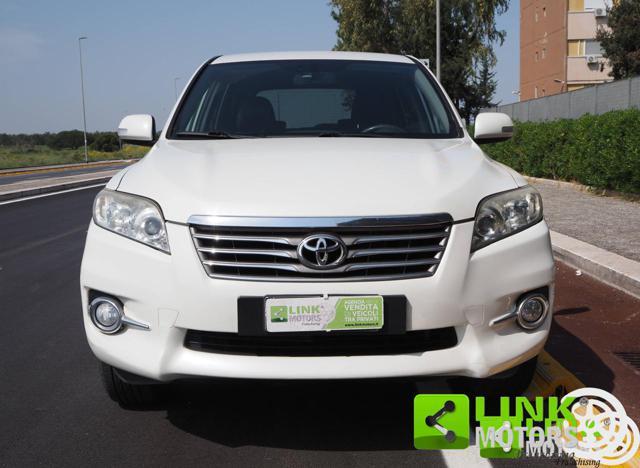 TOYOTA RAV 4 2.2 D-4WD Luxury