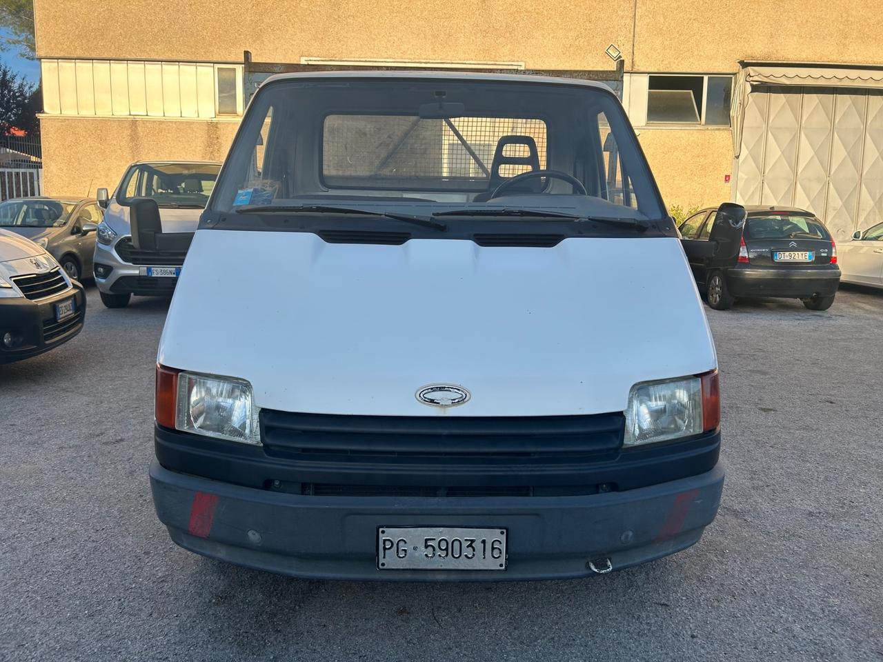 Ford Transit 2.5 Diesel Cassone fisso