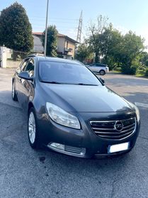 Opel Insignia 2.0 CDTI Sports Tourer Cosmo 2011