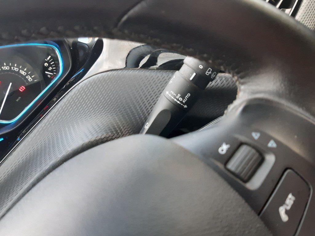 Peugeot 2008 PureTech 82 Allure
