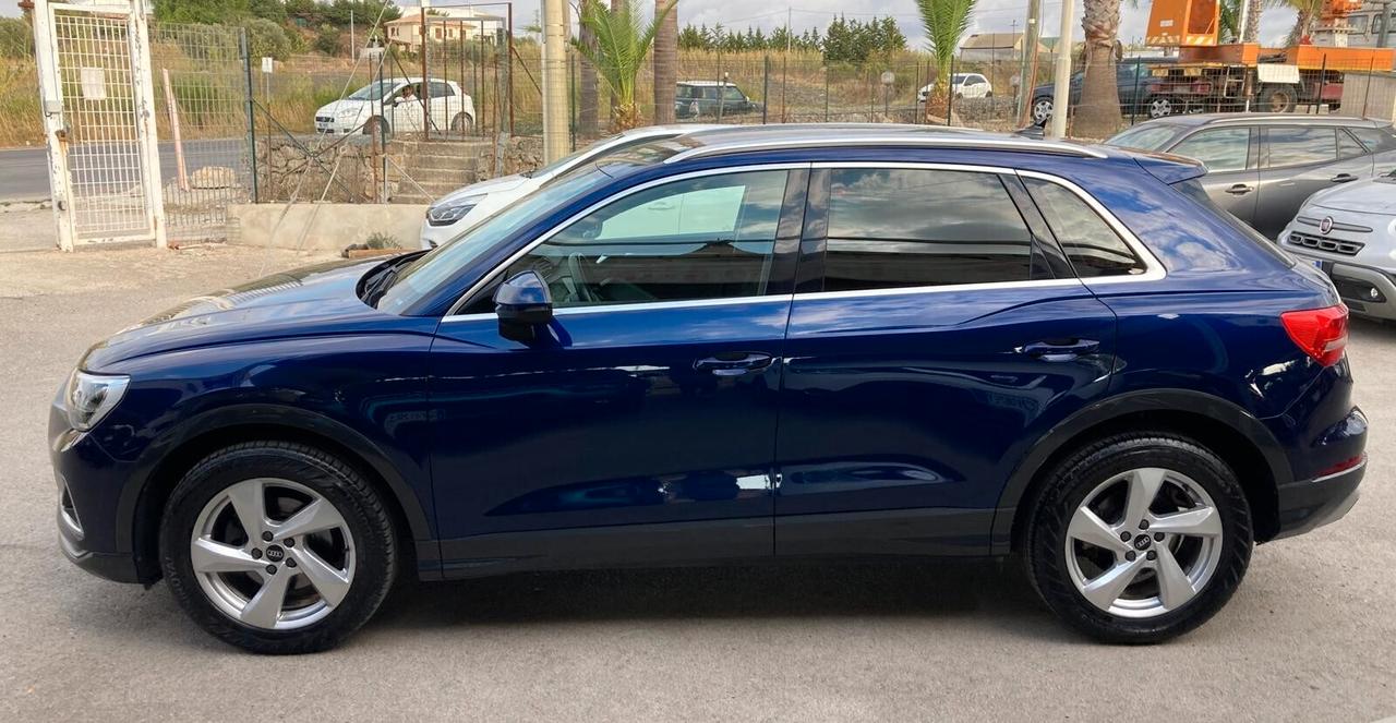 Audi Q3 35 TDI S tronic Business Advanced