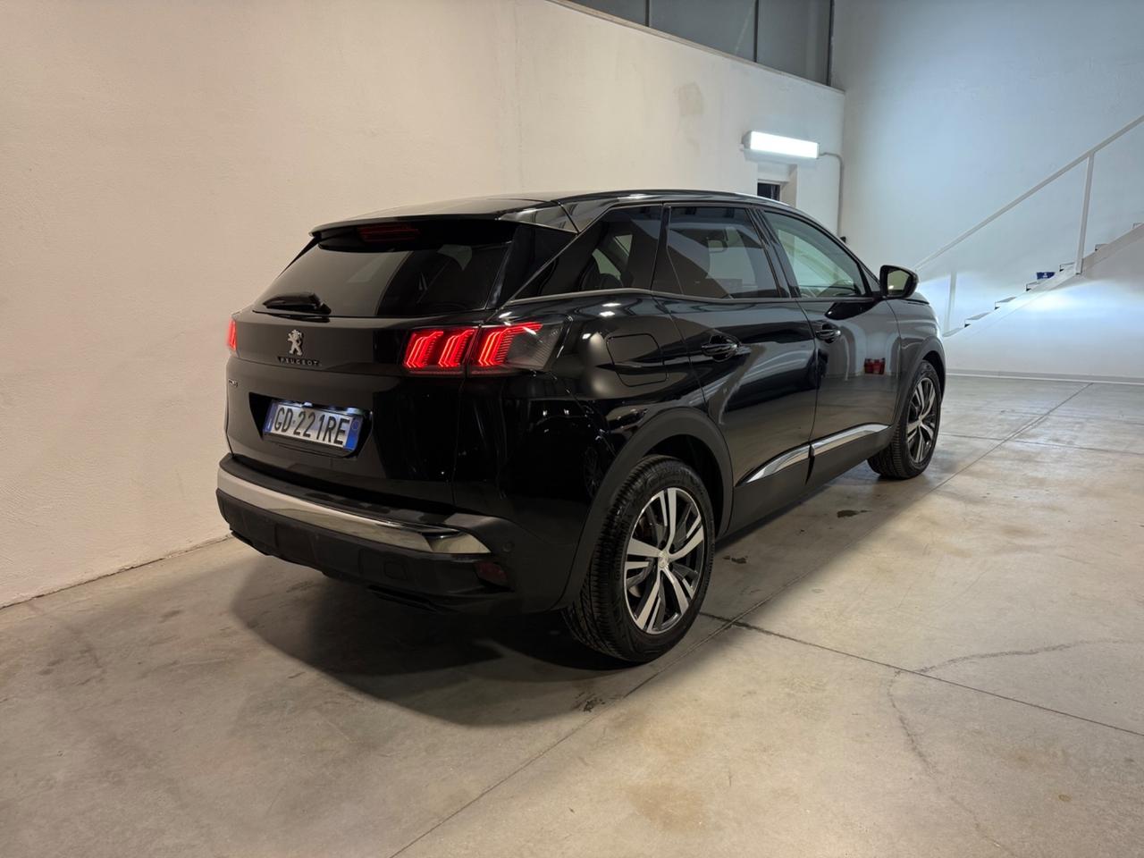 Peugeot 3008 BlueHDi 130 S&S EAT8 Allure
