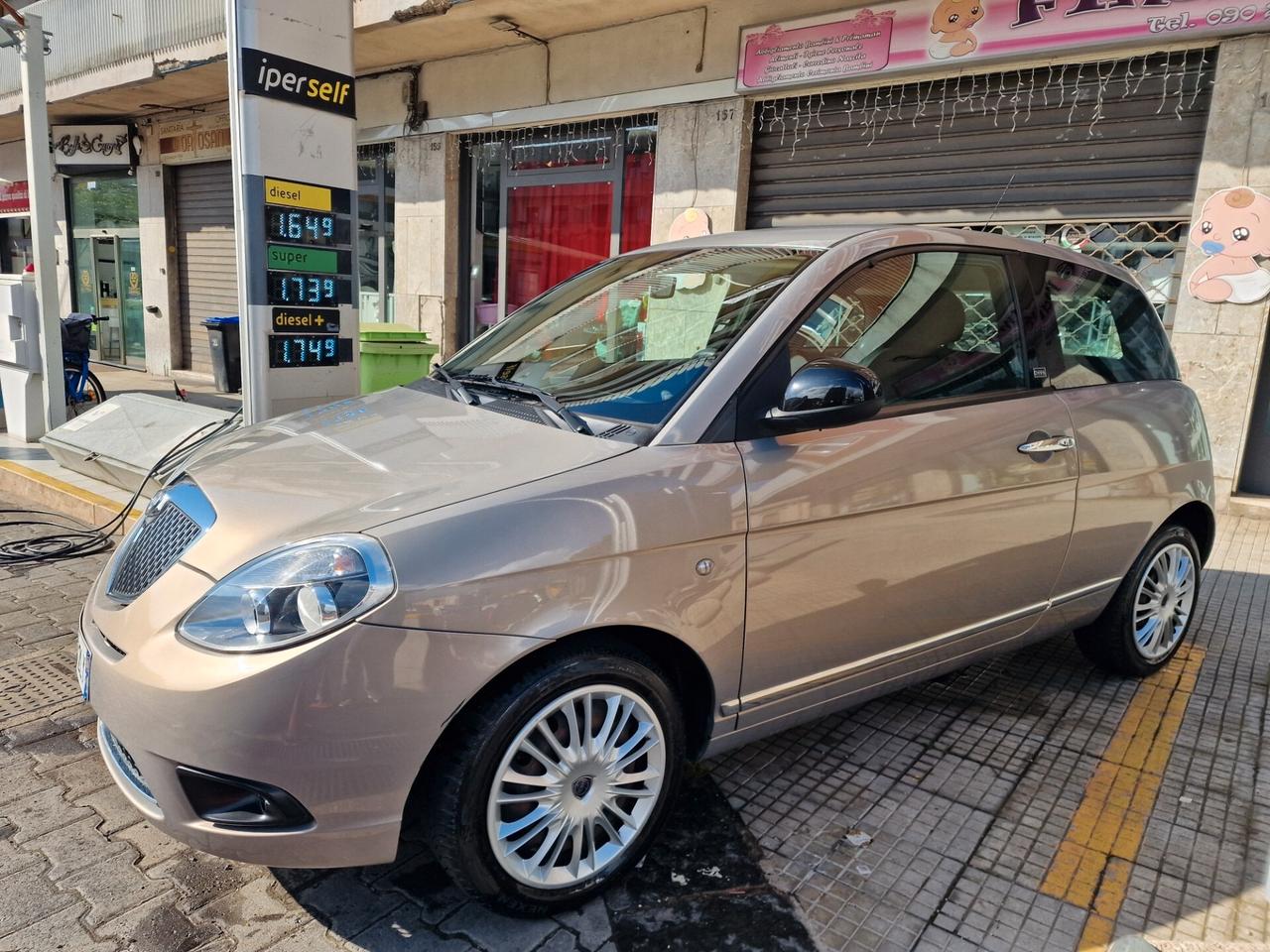 Lancia Ypsilon 1.2 69 CV Diva