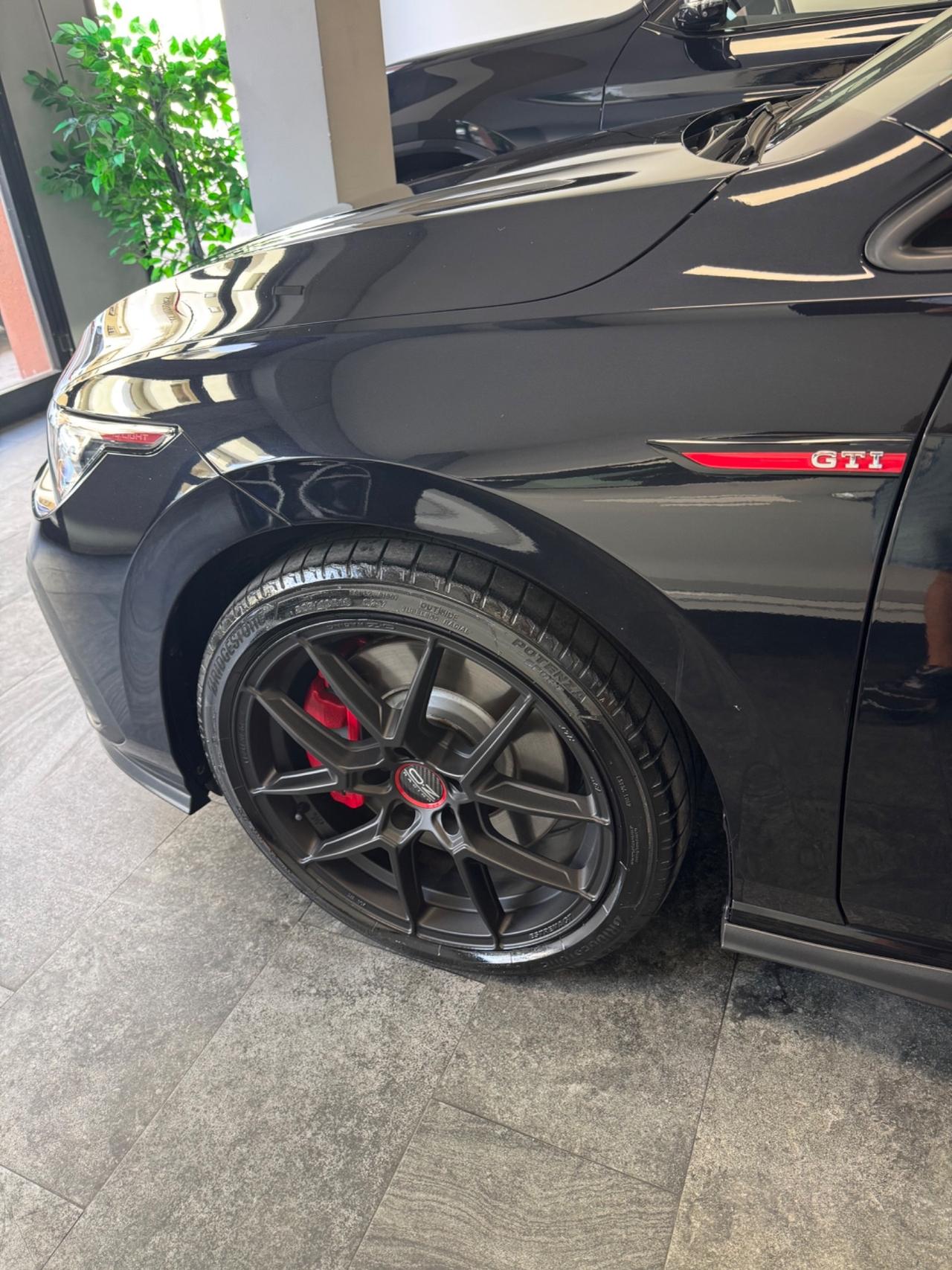 VW GOLF 8 GTI 2.0 TSI 245 CV FINANZIABILE