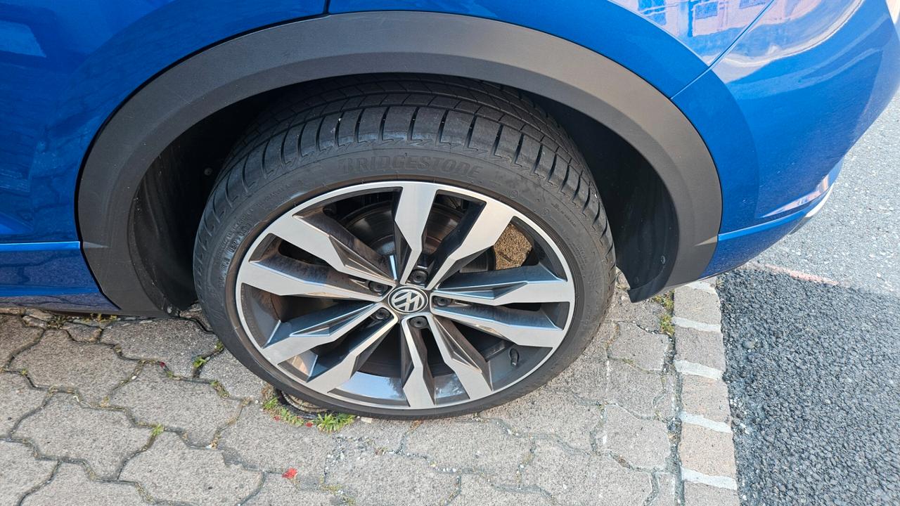 Volkswagen T-Roc 2.0 tdi 4motion dsg R-LINE ACC-CAMERA-CARPLAY-