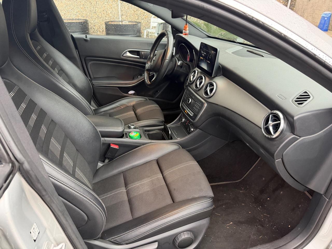 Mercedes-benz CLA 220d S.W. Automatic Sport euro6b