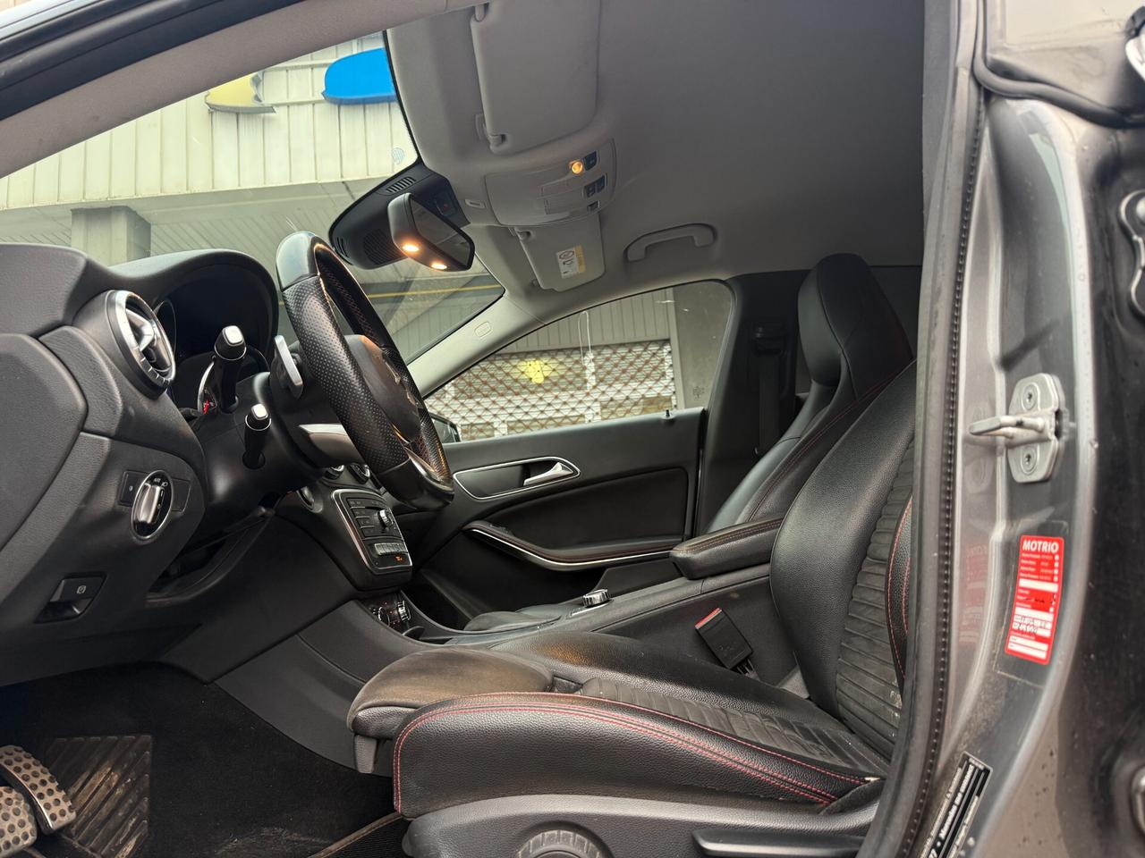 Mercedes-Benz CLA 200 Shooting Brake d Premium 4matic auto