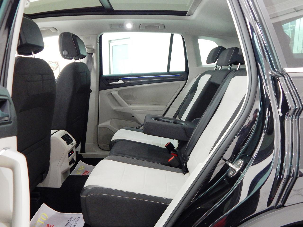 Volkswagen Tiguan 2.0 TDI Elegance 150cv DSG TETTO-NAVI-LED-PARK