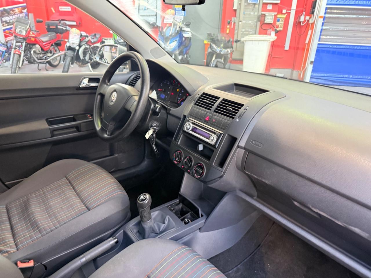 Volkswagen Polo 1.2 5p. Trendline