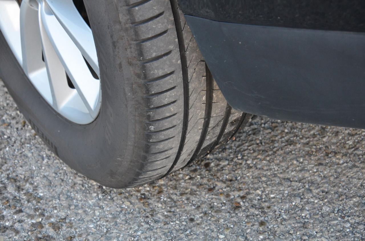 Jaguar F-Pace 2.0 D 180 CV AWD aut. Prestige