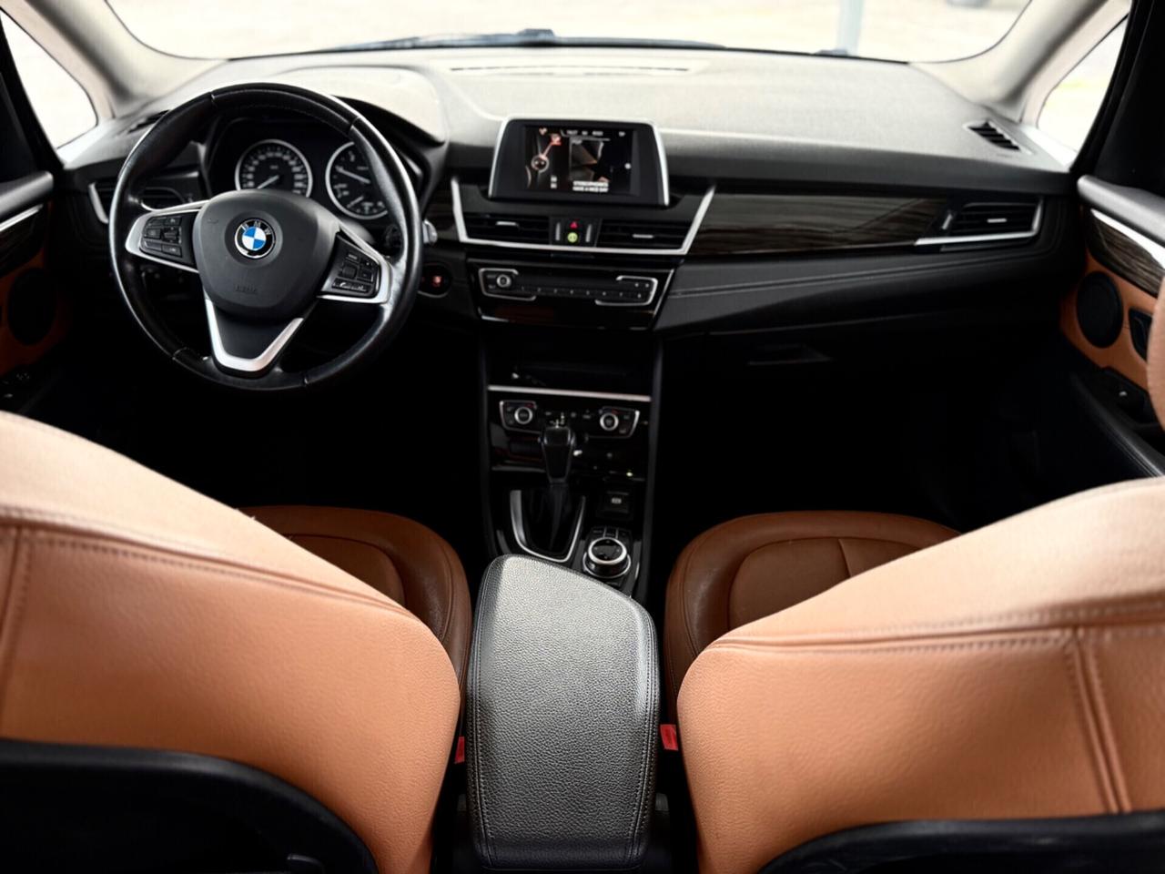 Bmw 216d Active Tourer Luxury *PELLE*FARI LED