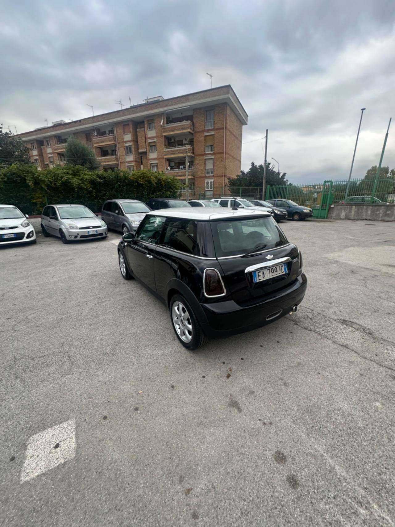 Mini Mini 1.6 16V Cooper D