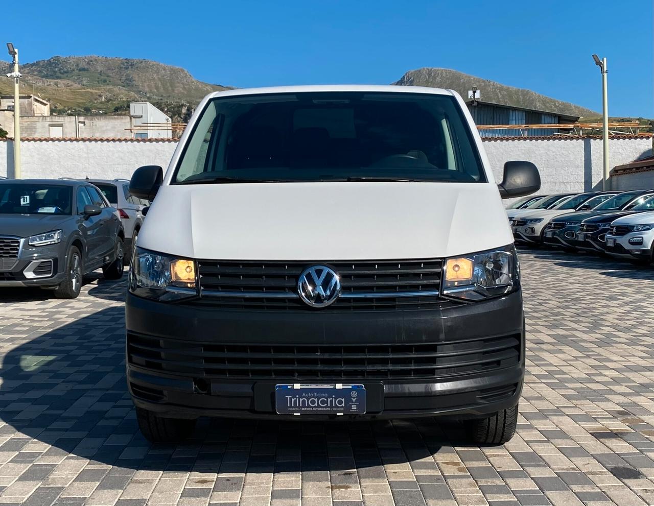 Volkswagen Transporter Business 2.0 TDI 102CV Autocarro 100% detraibile