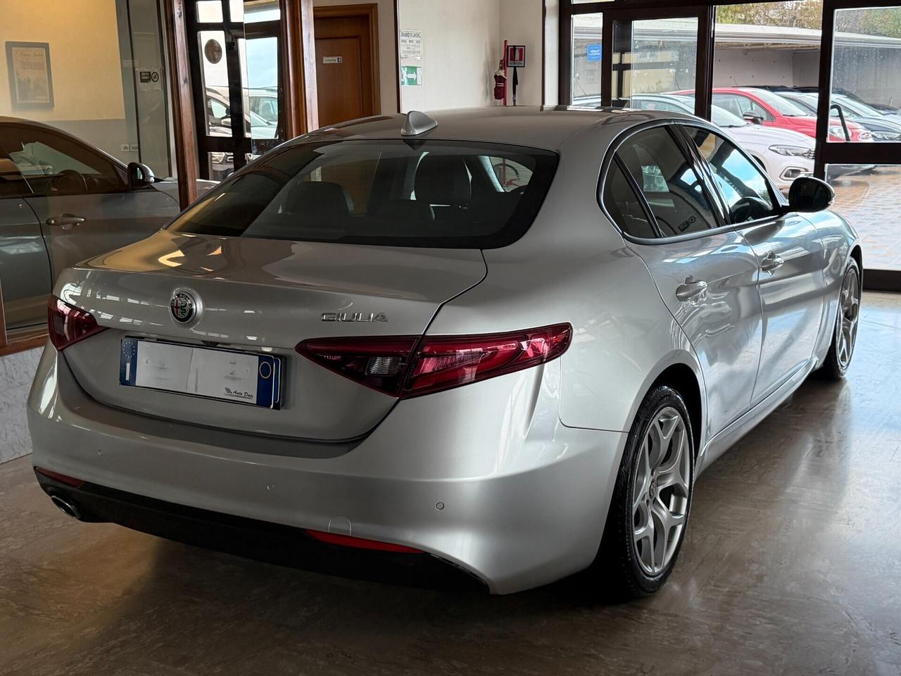 Alfa Romeo Giulia 2.2 TURBODIESEL 160 cv. AT8 EXECUTIVE (Nav)