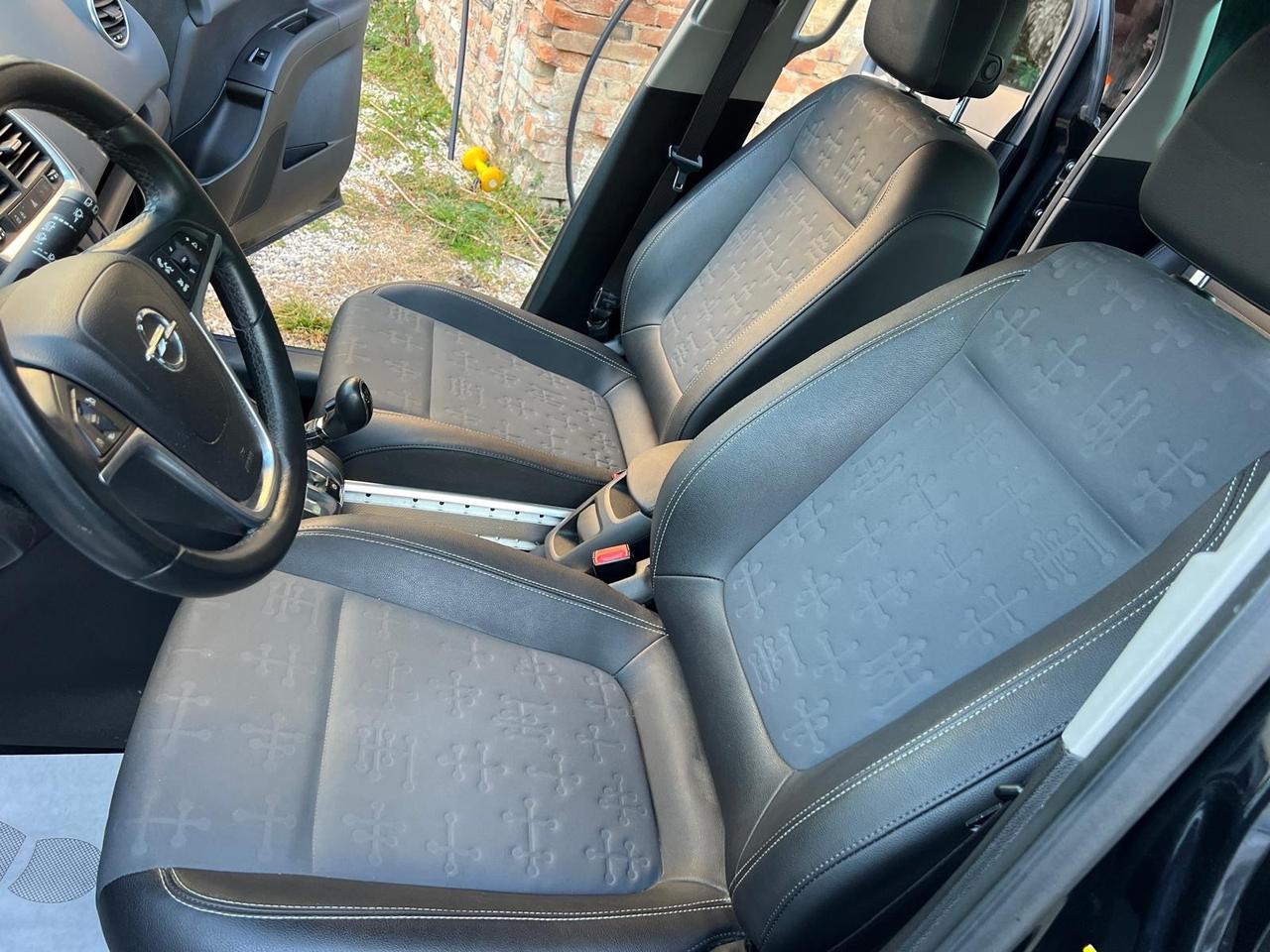 Opel Meriva 1.7 CDTI aut. b-color Panoramic