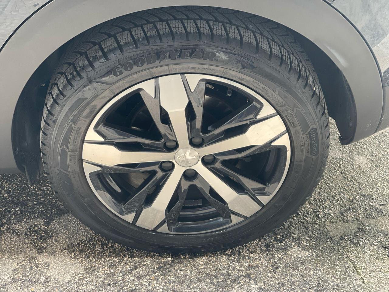 Peugeot 3008 2.0 180 CV EAT8 GT LINE