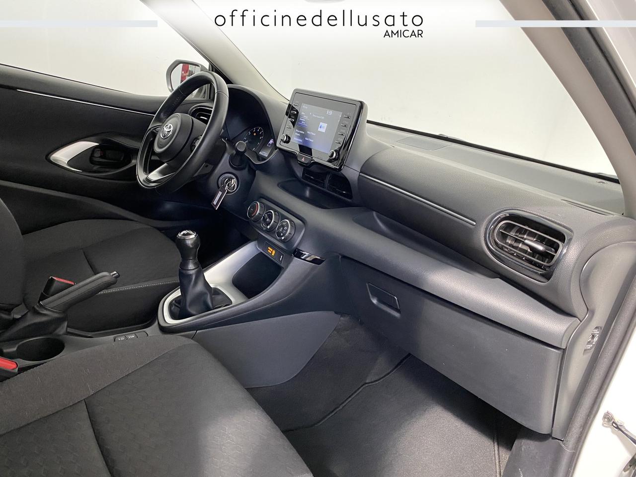 Toyota Yaris 1.0 vvt-i active