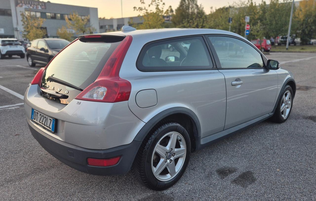 Volvo C30 1.6 Momentum