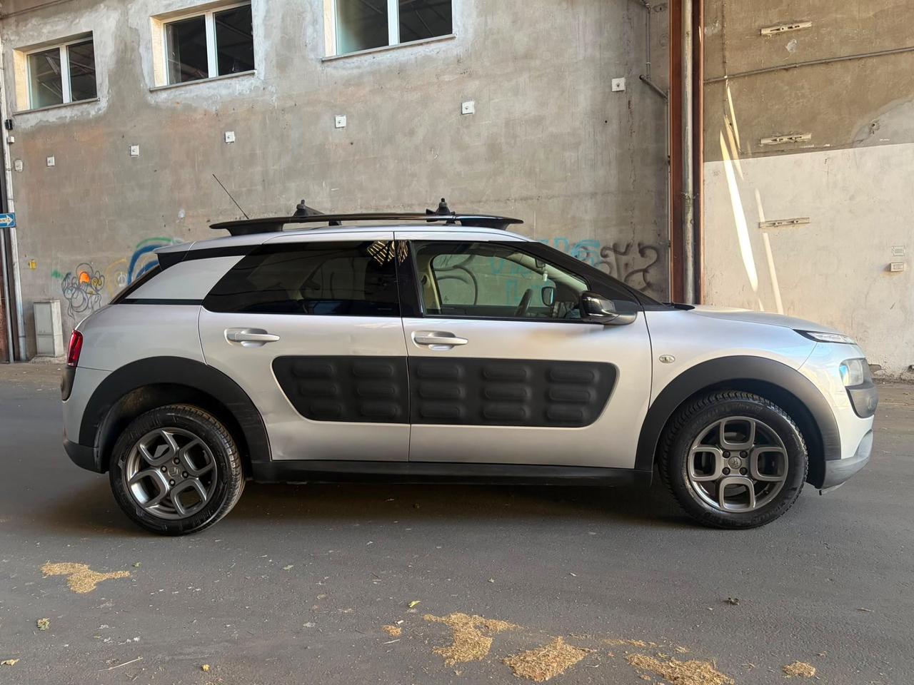 Citroen C4 Cactus BlueHDi 100 S&S Shine