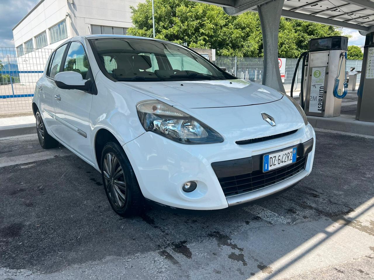 Renault Clio 1.2 5 porte Luxe * 2010