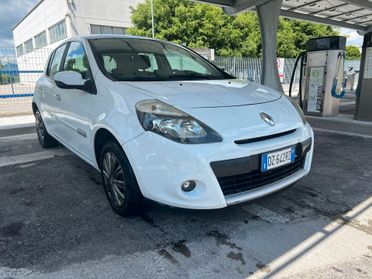 Renault Clio 1.2 5 porte Luxe * 2010