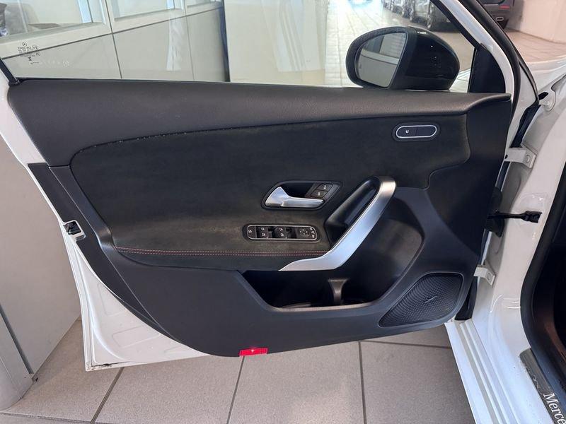 Mercedes-Benz Classe A A 180 d Automatic AMG Line Premium