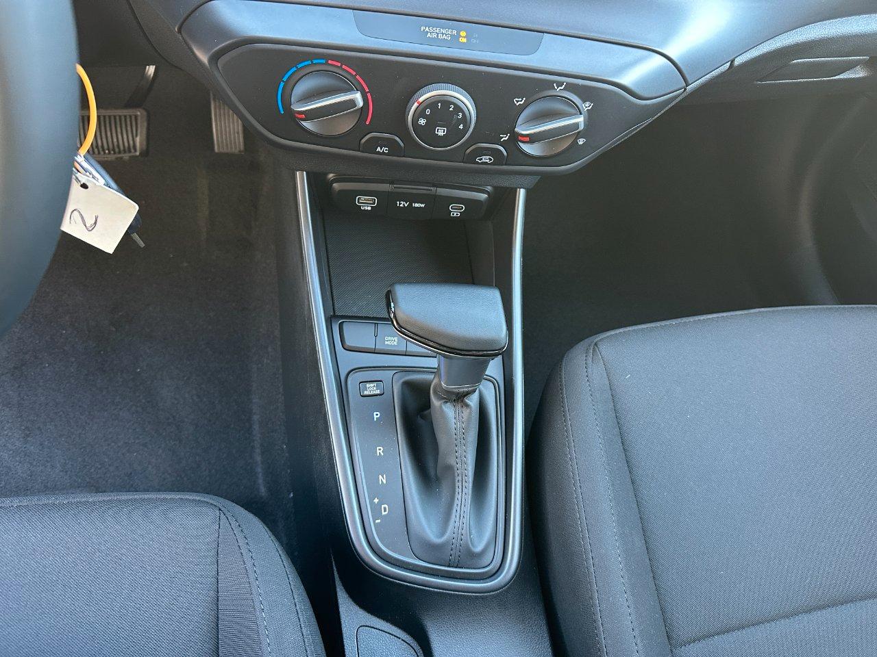Hyundai i20 1.0 t-gdi Connectline 90cv dct