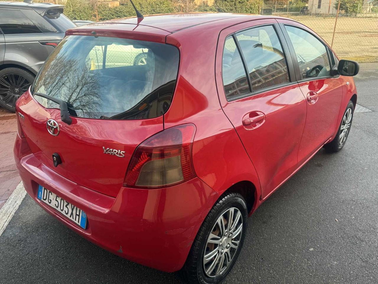 Toyota Yaris Anno 2007 1.0 Benzina 5 porte