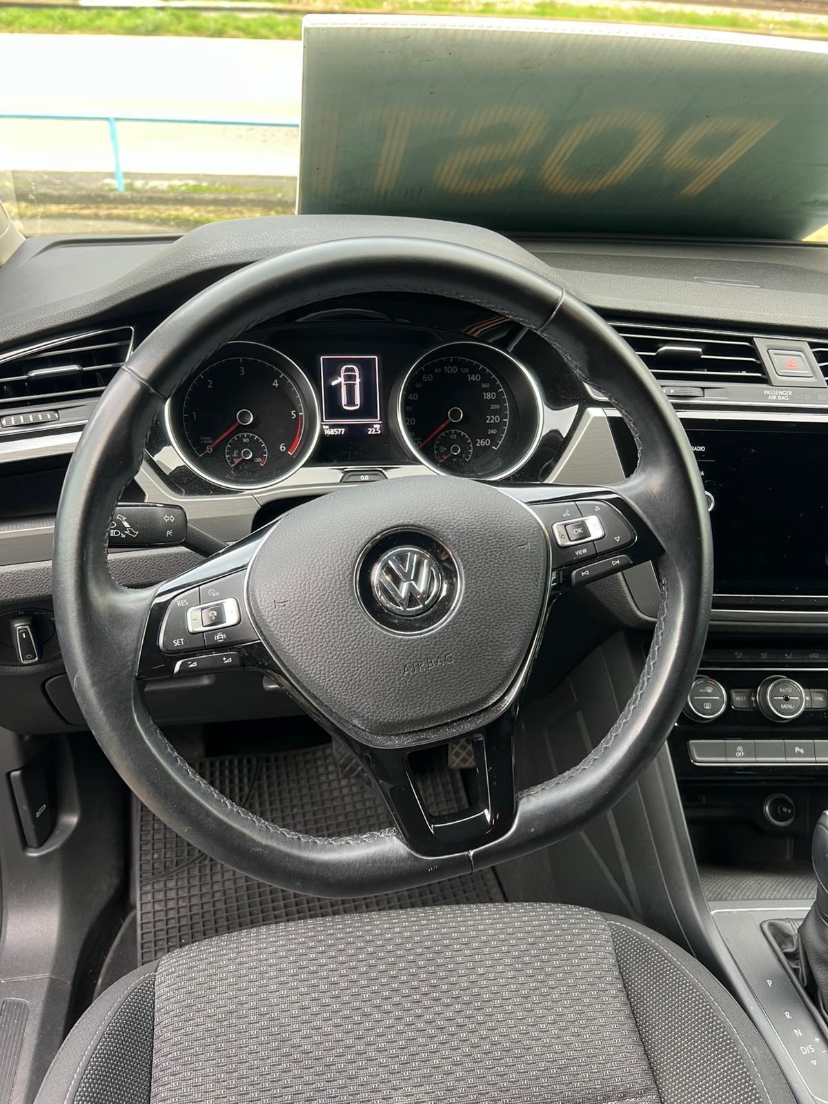 Volkswagen Touran 2.0 TDI 115 CV DSG Business BlueMotion Technology