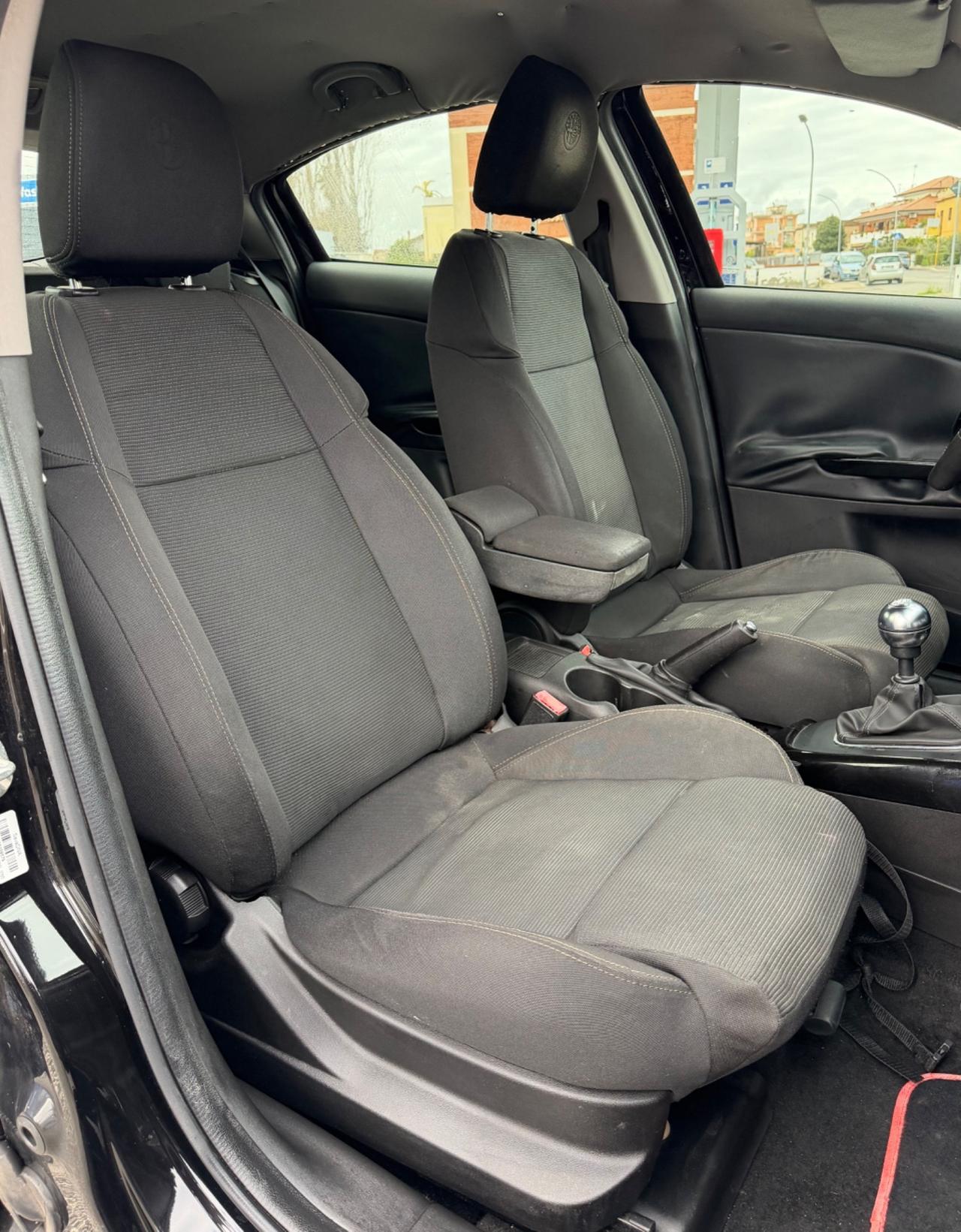 Alfa Romeo Giulietta 1.6 JTDm-2 105 CV Exclusive