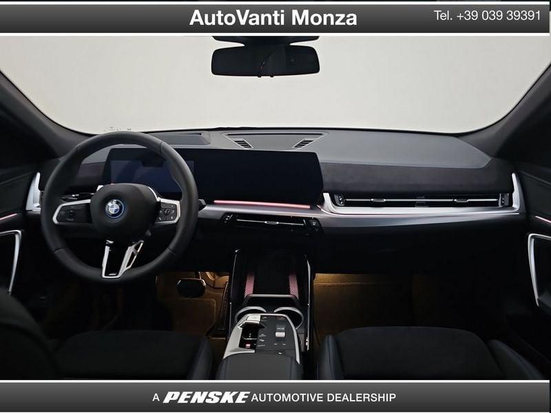BMW iX2 xDrive 30 M Sport Pro