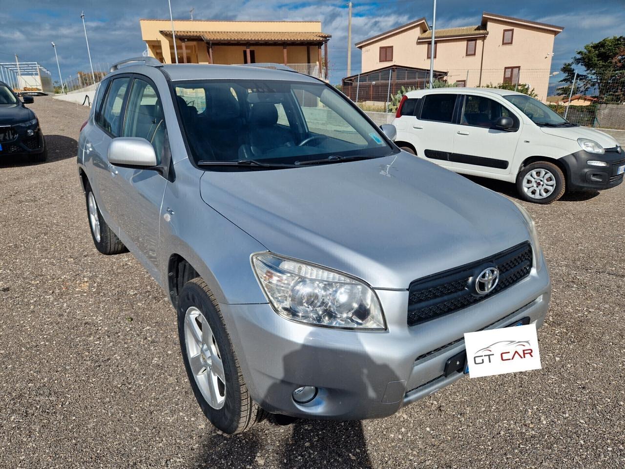 Toyota RAV 4 RAV4 2.2 D-4D 136 CV Luxury