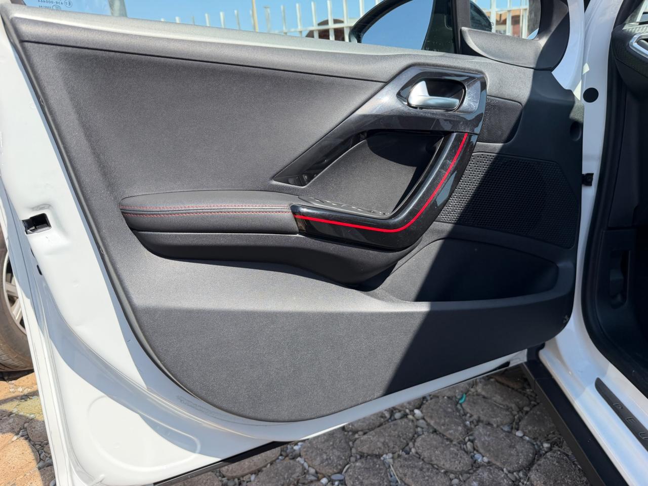 Peugeot 2008 BlueHDi 100 GT Line