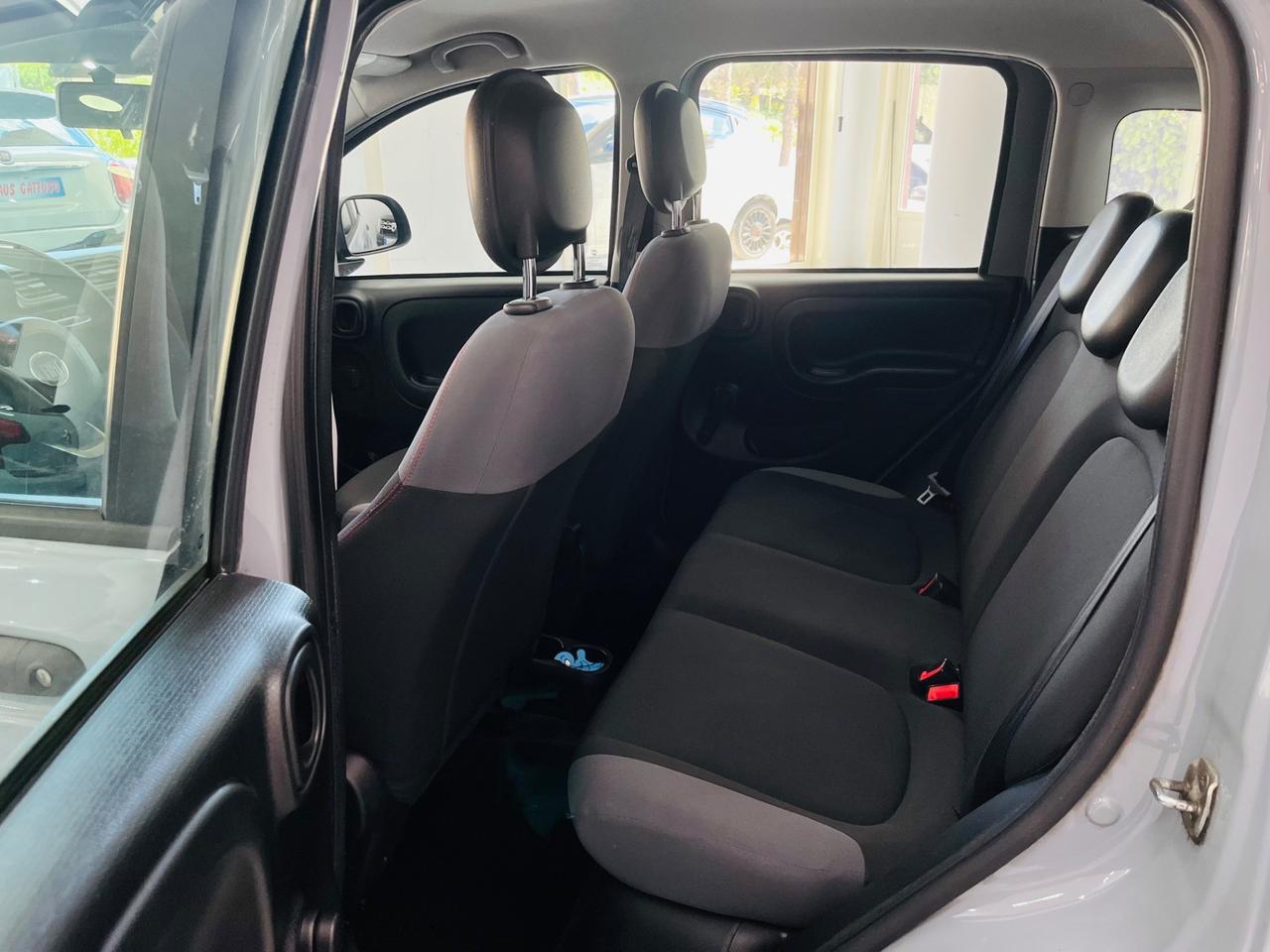 Fiat Panda 1.2 benzina 69cv anno 2018 italiana