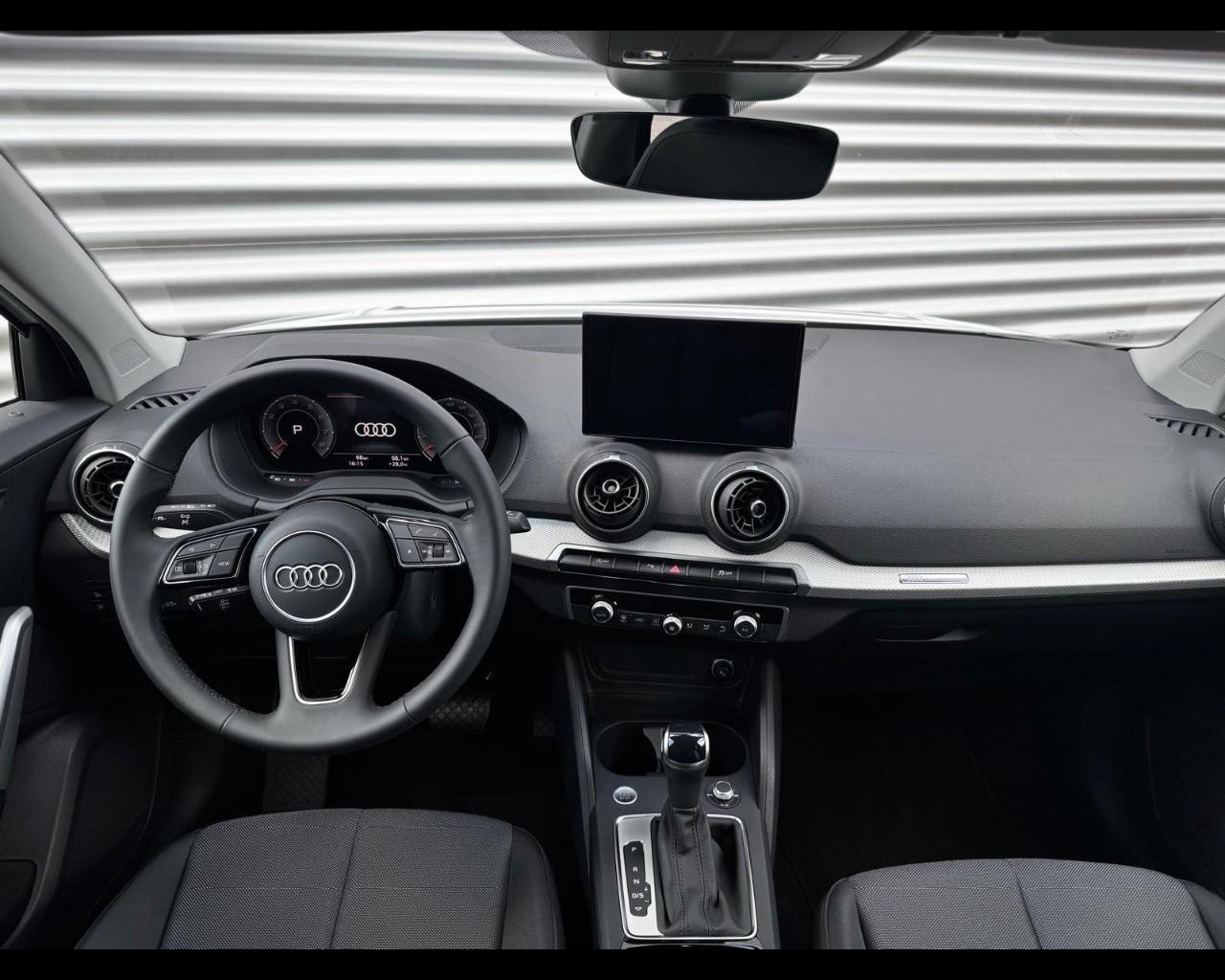 AUDI Q2 35 TFSI S-TRONIC