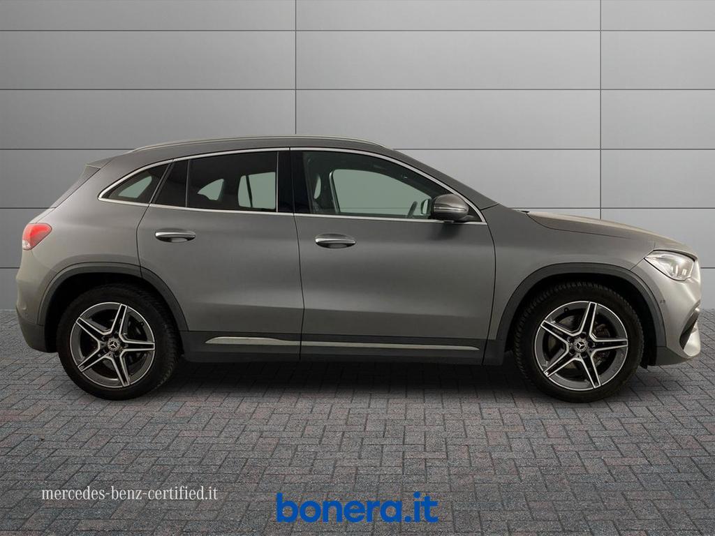 Mercedes GLA 200 200 D Premium 4Matic 8G-DCT