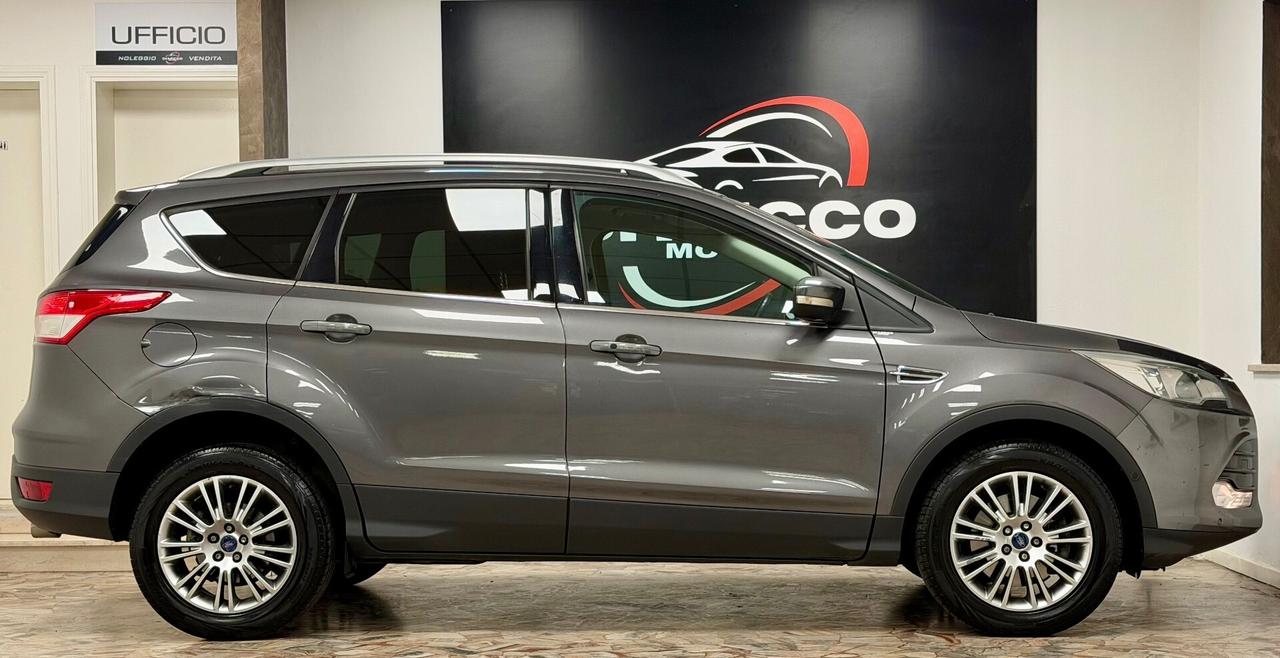 Ford Kuga 2.0 TDCI 140 CV 4WD Titanium