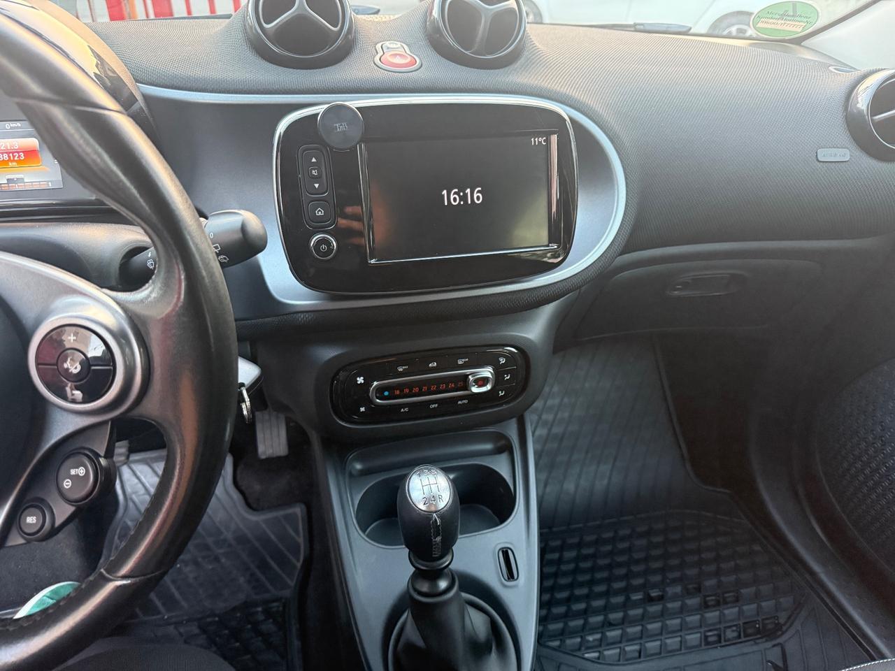 Smart ForFour 70 1.0 twinamic Prime LIMITED