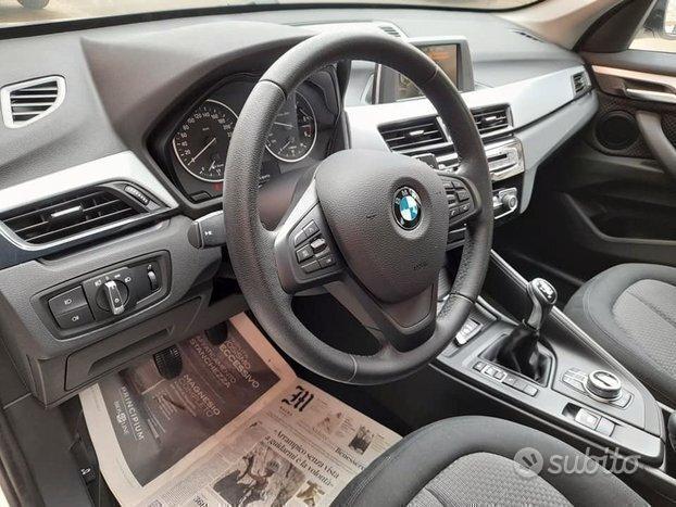 BMW X1 SDRIVE 18D NAVI/LED